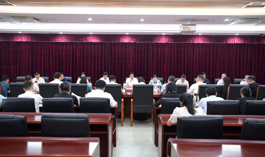 E:\lys\工作\综合部\公司重大活动、新闻\2023.09.14 董事长参加湖里区民营企业家座谈会\微信图片_20230915093747.png E:\lys\工作\综合部\公司重大活动、新闻\2023.09.14 董事长参加湖里区民营企业家座谈会\微信图片_20230915093747.png